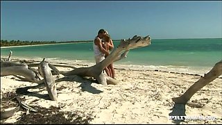 Kathy Campbell & Angelina Love Have a FFM Threesome on a Public Beach - Private Porn Sex Videos