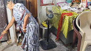 kamwali bai ki desi chudai padosi stepuncle ne bhabhi ko