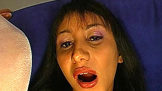 Hot Chick Gets Pussy Fucked and Cumshot Bukkake