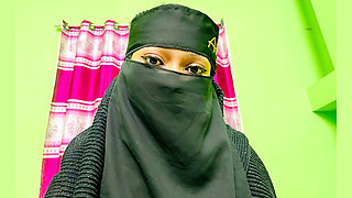 Aunty You're so sexy and your figure is look like sanny leone