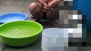 Beautiful step-sister is bathing in underwear in the open courtyard in the rain, step-brother is secretly watching his beautiful