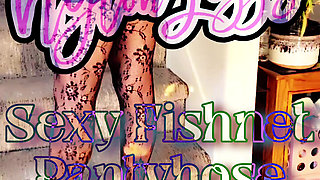 MissyNylonLeggs - Sexy Fishnets & High Heels