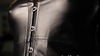 Mistress with bootie plug in her butt waits