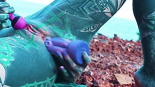 I Masturbate Outside My Anal Hole with Dildo Until I Need to Pee