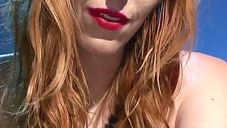 Clean Lauren's Filthy Feet Featuring Lauren Phillips