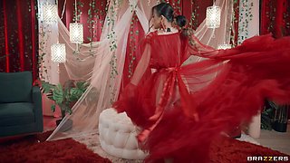Lulu's Lair Of Lust With Zac Wild, Lulu Chu - Brazzers