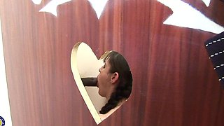 Horny Brunette Housewife Looks Through A Gloryhole