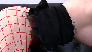 Sexy Teen with a Perfect Pussy Gets Filled with Big Cock