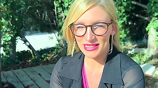 Juliette surprises Jean-Paul... - Jacquie et Michel TV