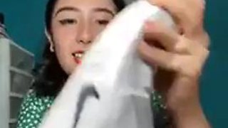 Latina teased her feet on live: Amateur, Babe  Solo Porn
