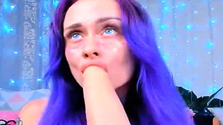 Beautiful Babe With Blue Hair Playing Her Dildo To Her