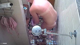 Fat Tits teen 18+ in the shower
