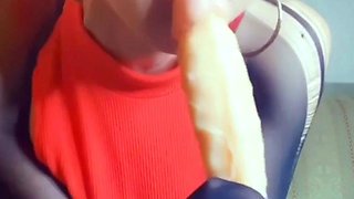 Sexy hottie Anetta Keys enjoys a solo toy masturbation