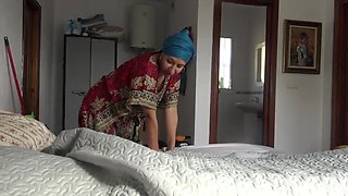 Turkish Maid Takes Big American Cock