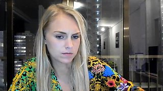 Amateur Blonde Teen Plays Solo with Toy Webcam Porn