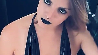 Do You Like Corsages? Me Too