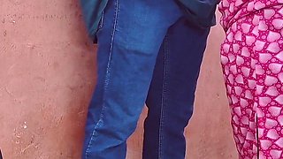 Boyfriend Ne Girlfriend Ki Stepmom Ko Chhod Diya or Chut Mai Pani Dal Diya
