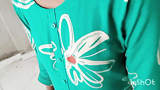 Desi Gaon's Hot Bengali Bhabhi Got in Naya Building Part-02