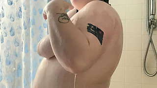 shower with the chubby goth!