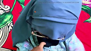 Sexy Indian Bhabhi Demands Donation and Gets Hardcore Fuck