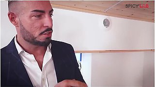 Spicy Worker - Italian Porn Scout With Hot Julia North