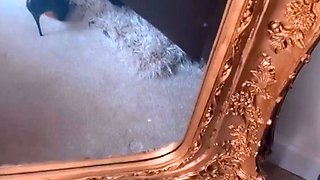 Amateur wild chick solo masturbation