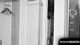 Busty Whore Kira Queen Takes Black Delivery Guy's Massive Cock