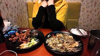 룸방에서 고추까고 게임하는 얼라들