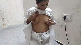 Desi girl Dimpledrecoil3 with a tight pussy in hijab ready for some action