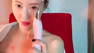 The stunning internet celebrity with a flaming red lips! Sexy pajamas and big breasts! M-leg pronunciation masturbates, rubbing the clitoris and dizzying, and using two-pronged approaches: Big Tits, Blowjob  Amateur Porn