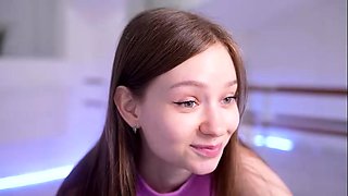 Brunette Solo Webcam Masturbation