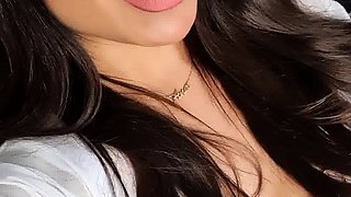 Amateur brunette ariana marie solo toying