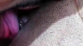 Sogro Obcecado Por Sexo Dentro Guarda Roupa Olhando Seu Filho Com Namorada Fazendo Sexo