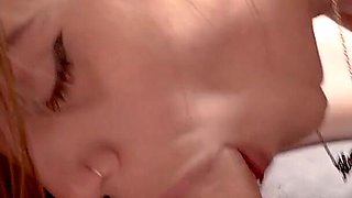 Mi Marido Me Trajo a Un Profecional Del Sexo Para Que Me De Una Excelente Clase De Sexo.