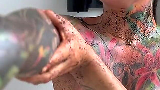 Alternative Girl Give You a Worship to Hairy Armpits
