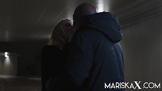 Mackenzie Takes A Huge Dick In Her Ass