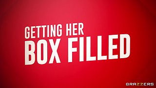 Getting Her Box Filled With Keiran Lee, Slimthick Vic - Brazzers