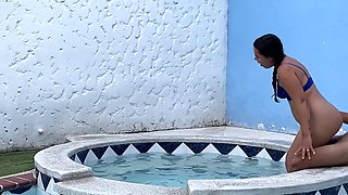 Latin couple gets horny in the pool and ends up fucking outside