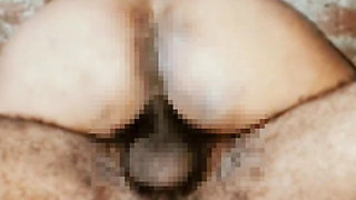 Husband and wife sex, wife sat on her husband and got fucked