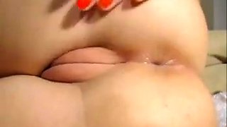 Closeup of chubby cameltoe pussy fingering ass tight pussy