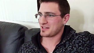 Guy with tattoos fucks his girlfriend