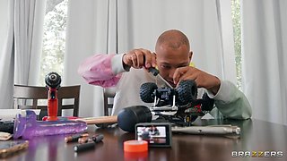 Sexual Engineering With Ricky Johnson, Destiny Cruz - Brazzers