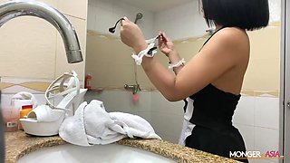 Busty Maid Loves Sliding Her Juicy Pussy Into Nine Inch Tool