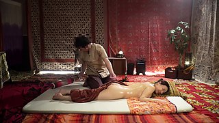 Asian bukkake fetish slut fingered and toyed