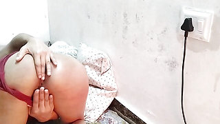 X videos dikha kar step sister ko nanga kar ke pel diya