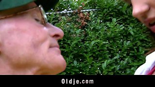Teen enjoys anal sex with grandpa and swallows cumload
