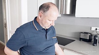 Sultry slag at brunette dirt