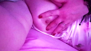 Relaxing boobies 💓