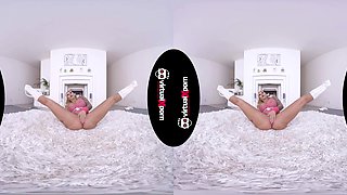 Flexible Jarushka Ross - Blond Milf Solo - Sexlikereal