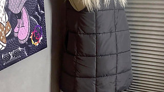Bonie and Clyde Masturbation Stand Jeans Jacket Pussy Wet Fingering Rubbing Rubbing Clitoris Trembling Twitch Moaning Blonde Couple